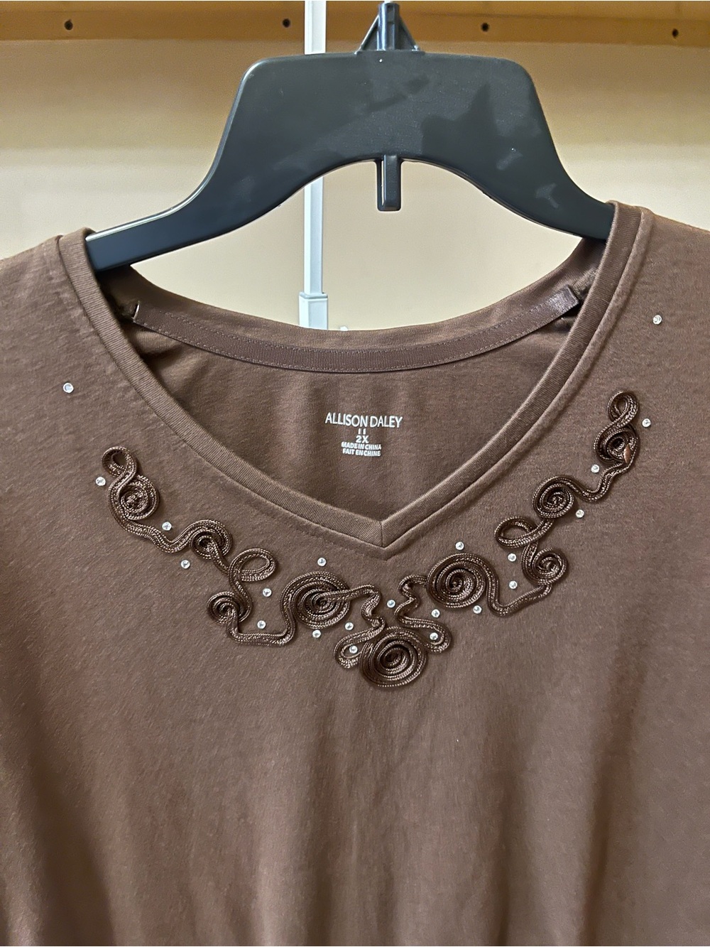 Allison Daley Brown V-Neck Embellished Short Sleeve Tee